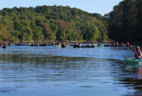 The W&M Geology flotilla afloat on the James River.